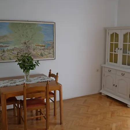 Lavanda Apartman *